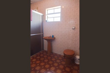 Casa à venda com 178m², 3 quartos e 2 vagas Casa à venda com 178m², 3 quartos e 2 vagasbanheiro