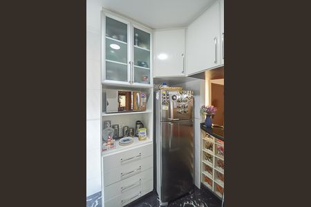 Apartamento à venda com 55m², 2 quartos e 1 vaga Apartamento à venda com 55m², 2 quartos e 1 vagaCozinha