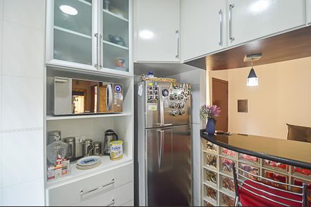 Apartamento à venda com 55m², 2 quartos e 1 vaga Apartamento à venda com 55m², 2 quartos e 1 vagaCozinha