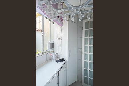 Apartamento à venda com 55m², 2 quartos e 1 vaga Apartamento à venda com 55m², 2 quartos e 1 vagaÁrea de Serviço