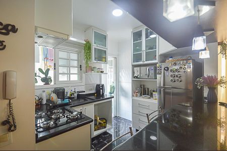 Apartamento à venda com 55m², 2 quartos e 1 vaga Apartamento à venda com 55m², 2 quartos e 1 vagaCozinha