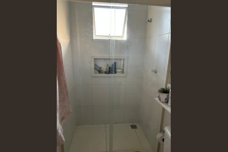 Casa de condomínio à venda com 69m², 2 quartos e 2 vagas Casa de condomínio à venda com 69m², 2 quartos e 2 vagasBanheiro