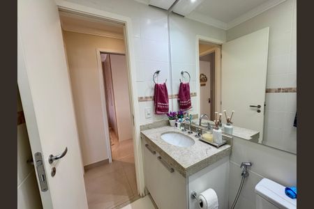 Apartamento à venda com 108m², 3 quartos e 2 vagas Apartamento à venda com 108m², 3 quartos e 2 vagasBanheiro Social