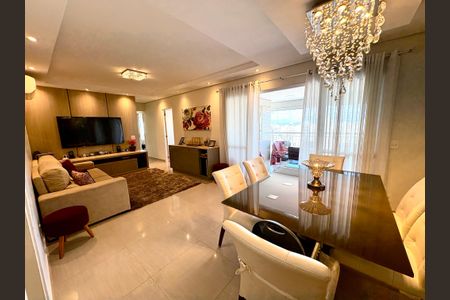 Apartamento à venda com 108m², 3 quartos e 2 vagas Apartamento à venda com 108m², 3 quartos e 2 vagasSala