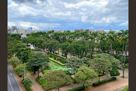 Apartamento para alugar com 400m², 4 quartos e 2 vagas Apartamento para alugar com 400m², 4 quartos e 2 vagasQuarto 4