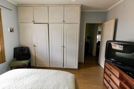 Casa à venda com 227m², 3 quartos e 4 vagas Casa à venda com 227m², 3 quartos e 4 vagasSuíte 3 - armários