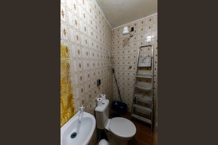 Casa à venda com 227m², 3 quartos e 4 vagas Casa à venda com 227m², 3 quartos e 4 vagasBanheiro de serviço