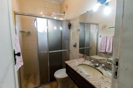 Casa à venda com 227m², 3 quartos e 4 vagas Casa à venda com 227m², 3 quartos e 4 vagasBanheiro da Suíte 2