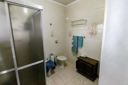 Casa à venda com 227m², 3 quartos e 4 vagas Casa à venda com 227m², 3 quartos e 4 vagasBanheiro da Suíte 1