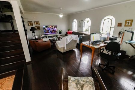 Casa à venda com 227m², 3 quartos e 4 vagas Casa à venda com 227m², 3 quartos e 4 vagasSala