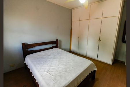 Casa à venda com 227m², 3 quartos e 4 vagas Casa à venda com 227m², 3 quartos e 4 vagasSuíte 2