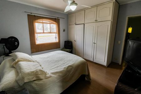 Casa à venda com 227m², 3 quartos e 4 vagas Casa à venda com 227m², 3 quartos e 4 vagasSuíte 3