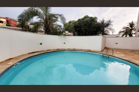 Apartamento à venda com 66m², 2 quartos e 2 vagas Apartamento à venda com 66m², 2 quartos e 2 vagasÁrea comum - Piscina