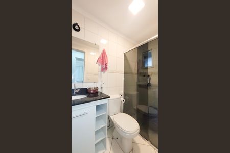 Apartamento à venda com 66m², 2 quartos e 2 vagas Apartamento à venda com 66m², 2 quartos e 2 vagasBanheiro social