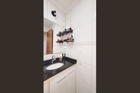 Apartamento à venda com 66m², 2 quartos e 2 vagas Apartamento à venda com 66m², 2 quartos e 2 vagasBanheiro da Suite