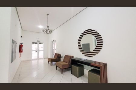 Apartamento à venda com 66m², 2 quartos e 2 vagas Apartamento à venda com 66m², 2 quartos e 2 vagasHall social