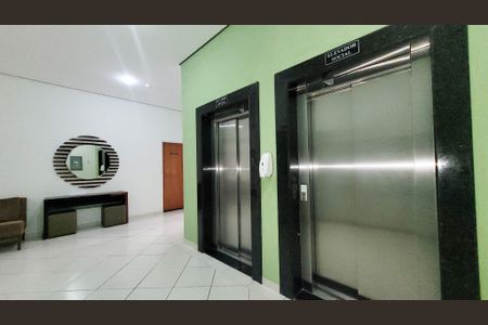 Apartamento à venda com 66m², 2 quartos e 2 vagas Apartamento à venda com 66m², 2 quartos e 2 vagasHall de entrada