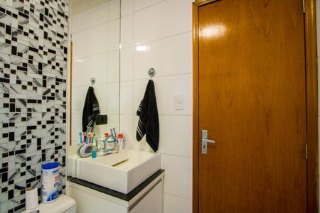 Apartamento à venda com 134m², 3 quartos e 1 vaga Apartamento à venda com 134m², 3 quartos e 1 vagaBanheiro social