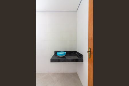 Casa à venda com 73m², 2 quartos e 1 vaga Casa à venda com 73m², 2 quartos e 1 vagaBanheiro da Suíte 2