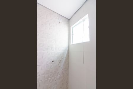 Casa à venda com 73m², 2 quartos e 1 vaga Casa à venda com 73m², 2 quartos e 1 vagaBanheiro da Suíte 2