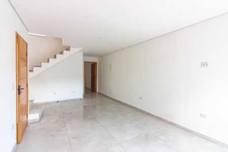Casa à venda com 73m², 2 quartos e 1 vaga Casa à venda com 73m², 2 quartos e 1 vagaSala