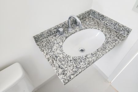 Apartamento à venda com 58m², 2 quartos e 1 vaga Apartamento à venda com 58m², 2 quartos e 1 vagaBanheiro Social