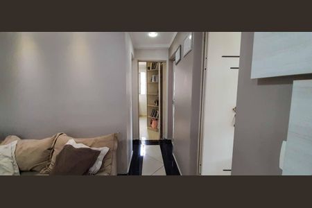 Apartamento à venda com 76m², 3 quartos e 2 vagas Apartamento à venda com 76m², 3 quartos e 2 vagasCorredor