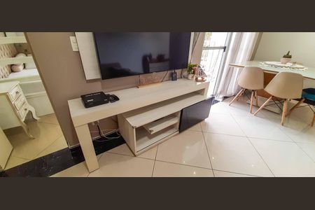 Apartamento à venda com 76m², 3 quartos e 2 vagas Apartamento à venda com 76m², 3 quartos e 2 vagasSala