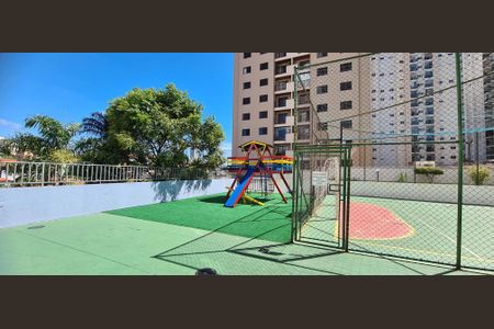 Apartamento à venda com 76m², 3 quartos e 2 vagas Apartamento à venda com 76m², 3 quartos e 2 vagasÁrea comum - Playground