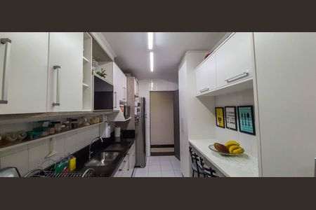 Apartamento à venda com 76m², 3 quartos e 2 vagas Apartamento à venda com 76m², 3 quartos e 2 vagasCozinha