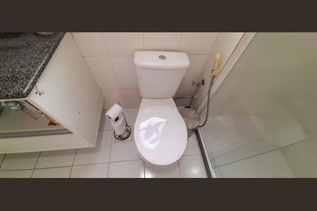 Apartamento à venda com 76m², 3 quartos e 2 vagas Apartamento à venda com 76m², 3 quartos e 2 vagasBanheiro da Suíte