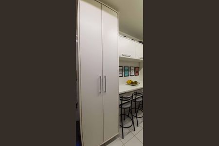 Apartamento à venda com 76m², 3 quartos e 2 vagas Apartamento à venda com 76m², 3 quartos e 2 vagasCozinha