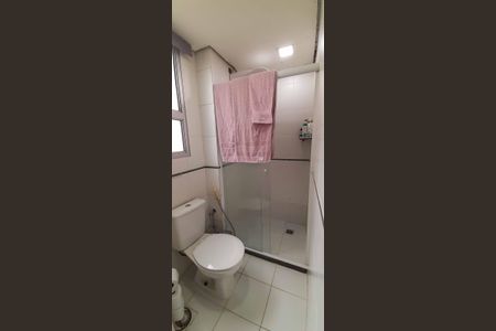 Apartamento à venda com 76m², 3 quartos e 2 vagas Apartamento à venda com 76m², 3 quartos e 2 vagasBanheiro da Suíte