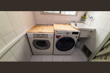 Apartamento à venda com 76m², 3 quartos e 2 vagas Apartamento à venda com 76m², 3 quartos e 2 vagasÁrea de Serviço