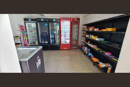 Apartamento à venda com 76m², 3 quartos e 2 vagas Apartamento à venda com 76m², 3 quartos e 2 vagasMercadinho