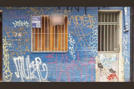 Casa à venda com 73m², 2 quartos e sem vaga Casa à venda com 73m², 2 quartos e sem vagaFachada / Placa YMAV-680