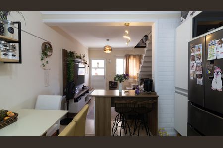 Casa de condomínio à venda com 60m², 2 quartos e 1 vaga Casa de condomínio à venda com 60m², 2 quartos e 1 vagaCozinha