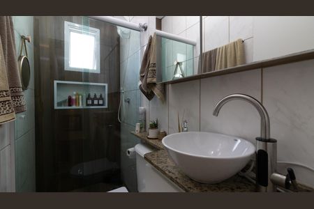 Casa de condomínio à venda com 60m², 2 quartos e 1 vaga Casa de condomínio à venda com 60m², 2 quartos e 1 vagaBanheiro