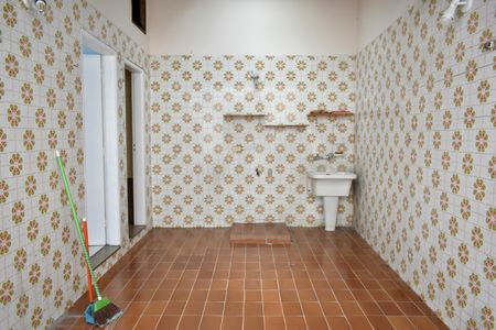 Casa à venda com 243m², 3 quartos e 3 vagas Casa à venda com 243m², 3 quartos e 3 vagasQuintal/Área de Serviço