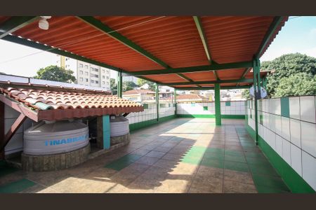 Casa à venda com 300m², 4 quartos e 2 vagas Casa à venda com 300m², 4 quartos e 2 vagasÁrea Externa