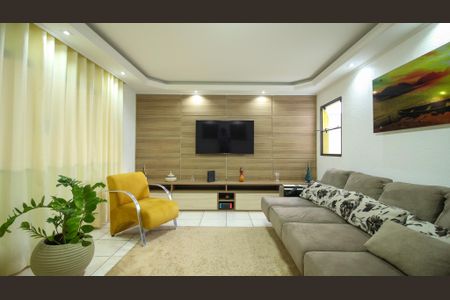 Casa à venda com 300m², 4 quartos e 2 vagas Casa à venda com 300m², 4 quartos e 2 vagasSala ( Casa 2)