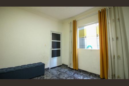 Casa à venda com 300m², 4 quartos e 2 vagas Casa à venda com 300m², 4 quartos e 2 vagasSala ( Casa 1)