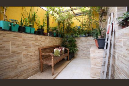 Casa à venda com 300m², 4 quartos e 2 vagas Casa à venda com 300m², 4 quartos e 2 vagasÁrea Externa