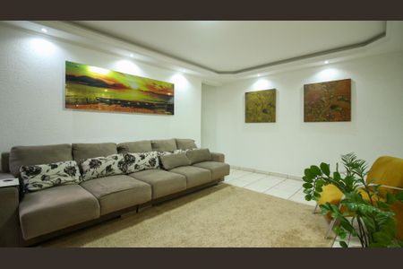 Casa à venda com 300m², 4 quartos e 2 vagas Casa à venda com 300m², 4 quartos e 2 vagasSala ( Casa 2)