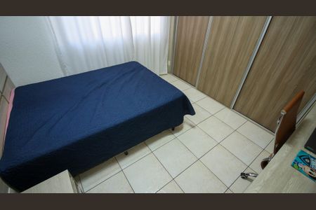 Casa à venda com 300m², 4 quartos e 2 vagas Casa à venda com 300m², 4 quartos e 2 vagasQuarto 2 ( Casa 2)