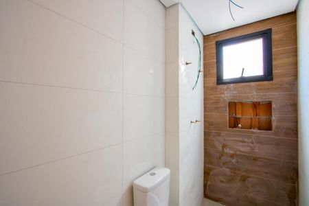 Apartamento para alugar com 85m², 3 quartos e 2 vagas Apartamento para alugar com 85m², 3 quartos e 2 vagasBanheiro social