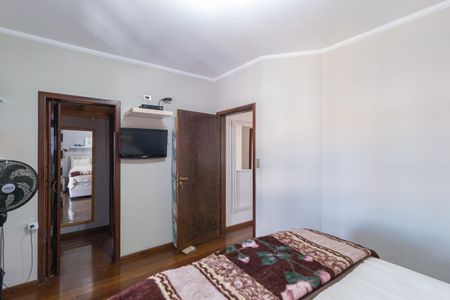 Casa à venda com 245m², 3 quartos e 5 vagas Casa à venda com 245m², 3 quartos e 5 vagasSuíte