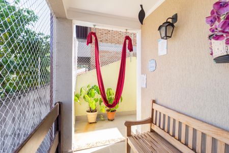 Casa à venda com 245m², 3 quartos e 5 vagas Casa à venda com 245m², 3 quartos e 5 vagasSacada