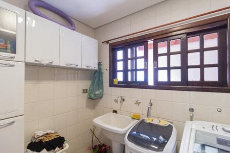 Casa à venda com 245m², 3 quartos e 5 vagas Casa à venda com 245m², 3 quartos e 5 vagasÁrea de serviço