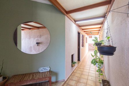 Casa à venda com 245m², 3 quartos e 5 vagas Casa à venda com 245m², 3 quartos e 5 vagasHall de entrada